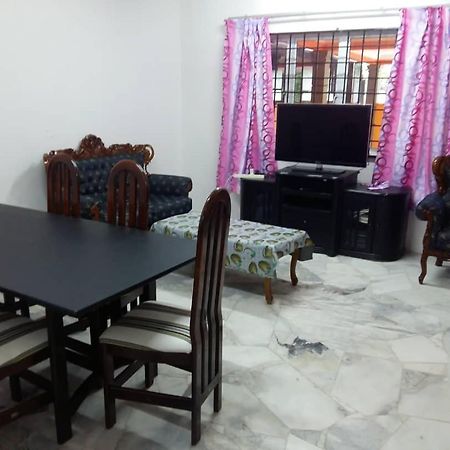 Homestay Pd Port Dickson Bagian luar foto
