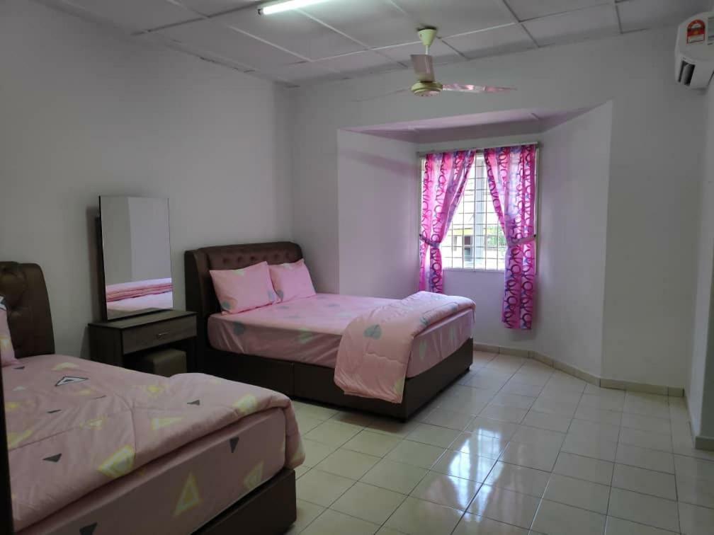 Homestay Pd Port Dickson Bagian luar foto