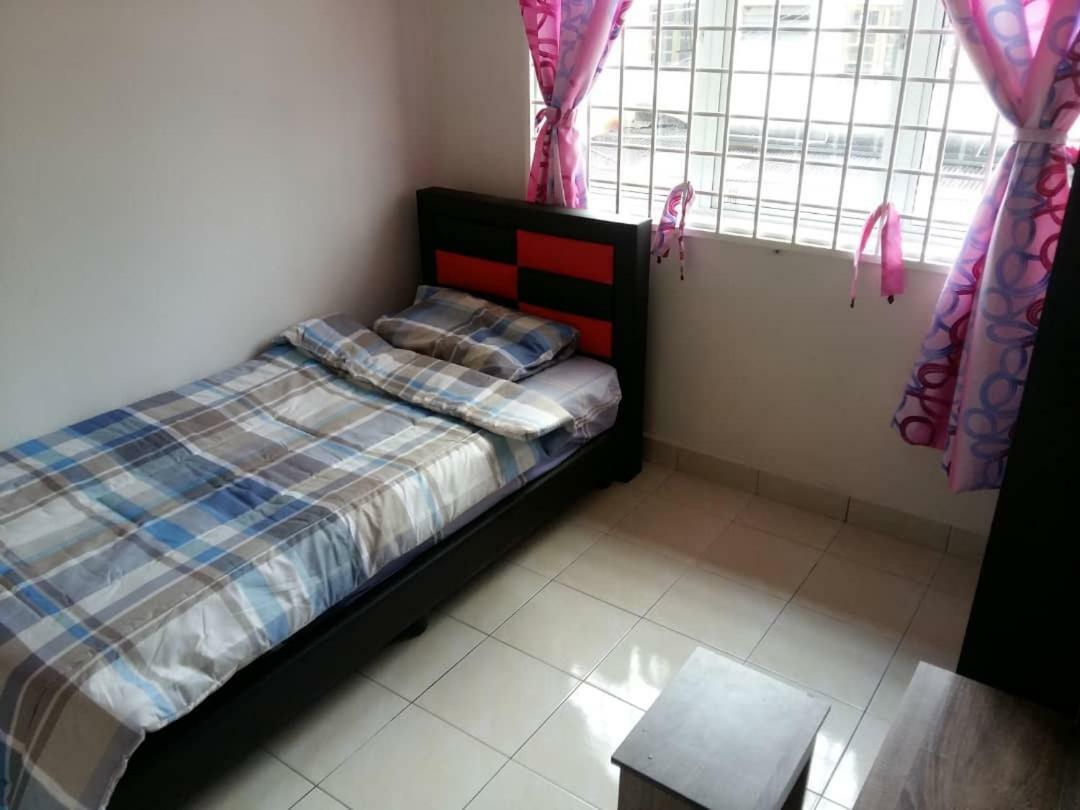 Homestay Pd Port Dickson Bagian luar foto